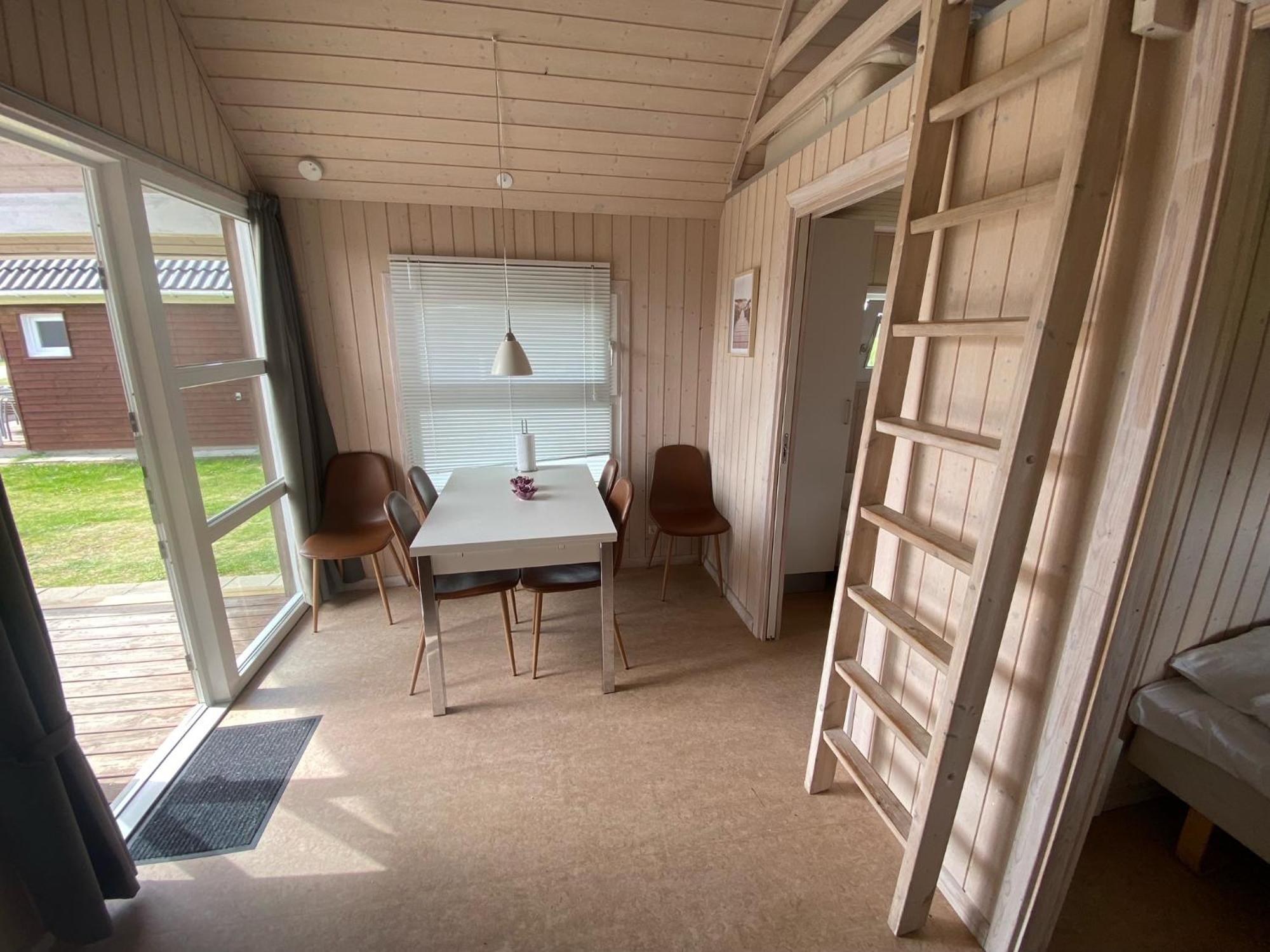 Lokken Klit Camping & Cottage Village Room photo